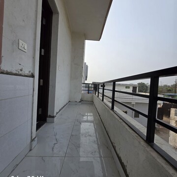 Balcony in 1 BHK Builder Floor at Chattarpur – for Rent