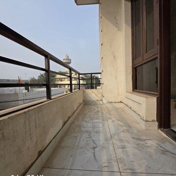 Balcony in 1 BHK Builder Floor at Chattarpur – for Rent