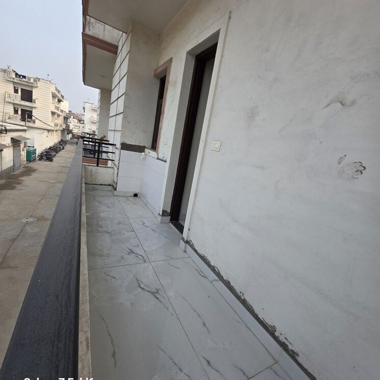 Balcony, chattarpur 1 Bedroom 500 Sq.Ft. Builder Floor In Chattarpur Delhi 9729794