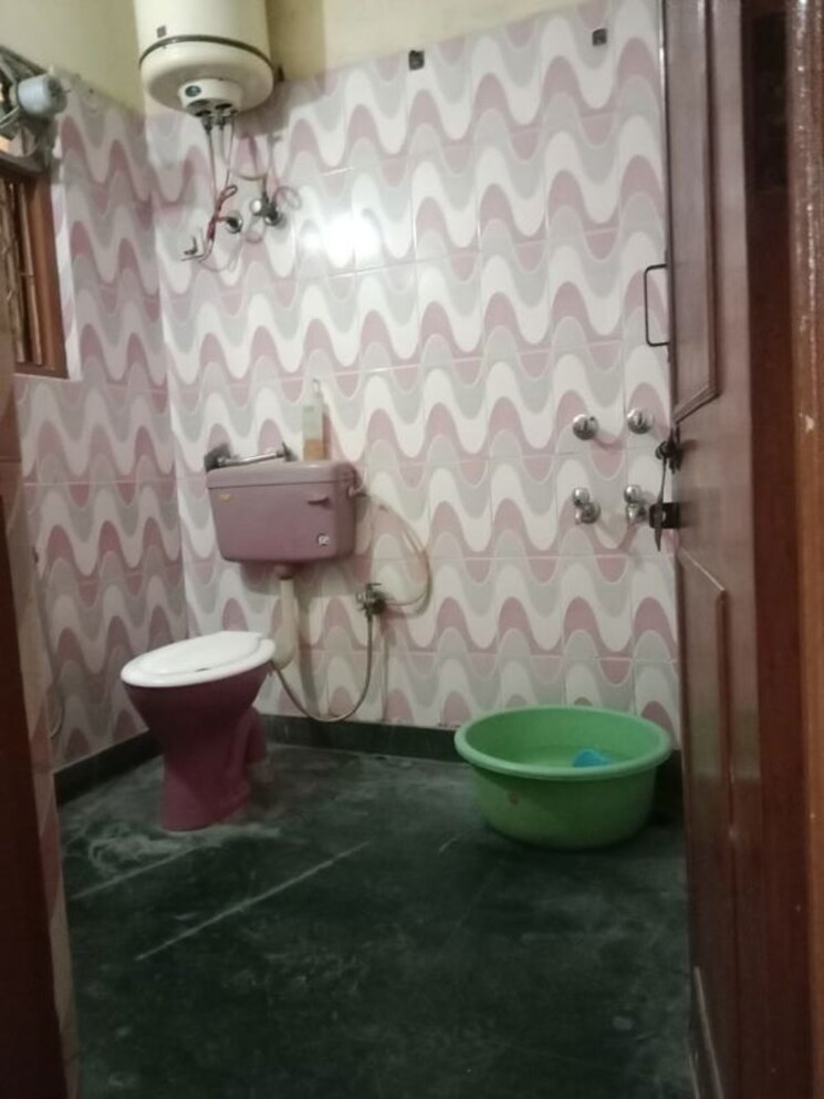Bathroom, saket 2 Bedroom 900 Sq.Ft. Builder Floor In Saket Delhi 9729796