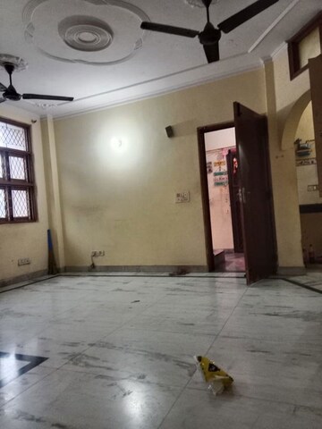 Room in 2 BHK Builder Floor at Saket – for Rent