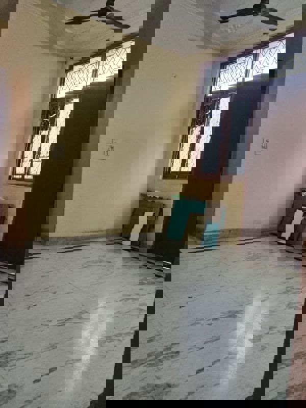 2 BHK Builder Floor For Rent in Nebsarai 