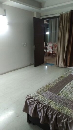 2 BHK Builder Floor For Rent in Sector 21