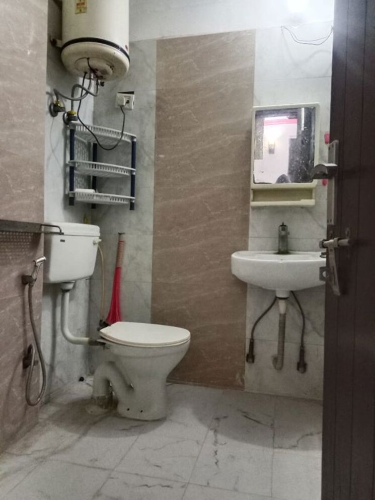 Bathroom, saket 2 Bedroom 900 Sq.Ft. Builder Floor In Saket Delhi 9729817