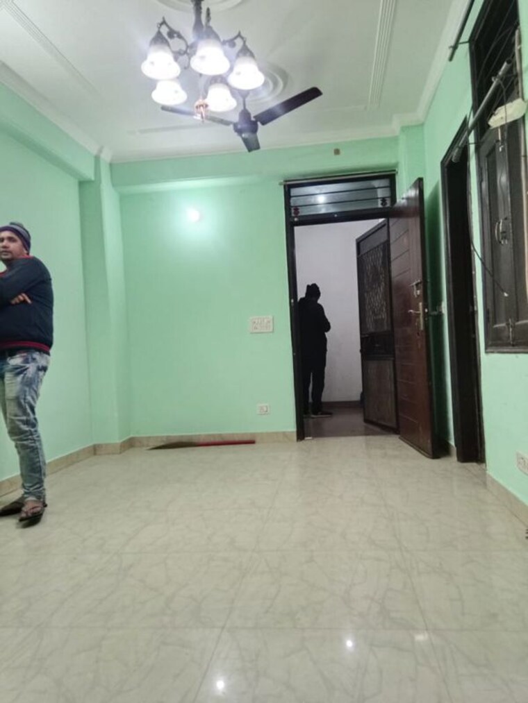  Parking, saket 2 Bedroom 900 Sq.Ft. Builder Floor In Saket Delhi 9729817