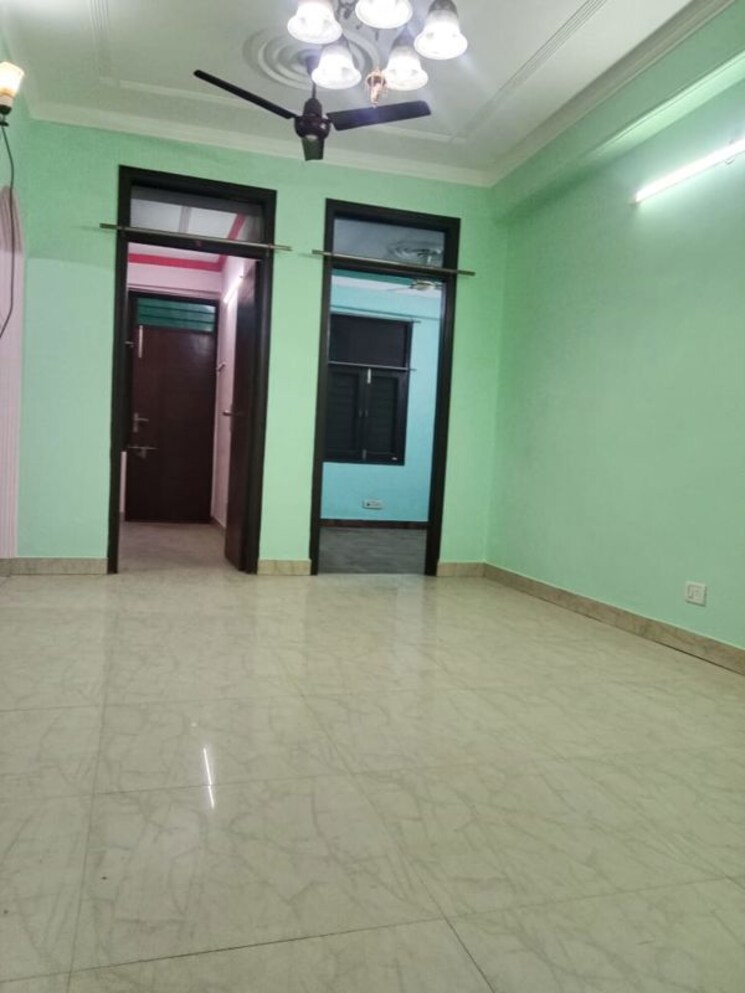 Room, saket 2 Bedroom 900 Sq.Ft. Builder Floor In Saket Delhi 9729817