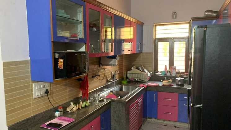 Kitchen, palam vihar 2.5 Bedroom 173 Sq.Yd. Builder Floor In Palam Vihar Gurgaon 9729825