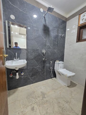 Attached Bathroom in 1 BHK Apartment at Saket – for Rent