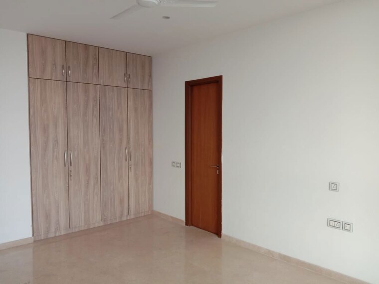 Room, one-hiranandani-park 3 Bedroom 1058 Sq.Ft. Apartment In Ghodbunder Road Thane 9729852