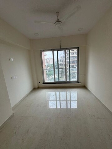 Room in 2 BHK Apartment at Keytech Jiten CHS, Andheri West – for Rent