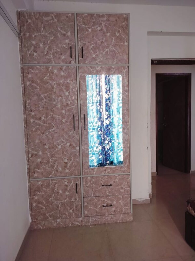 Bathroom, rof-aalayas 3 Bedroom 645 Sq.Ft. Apartment In Sector 102 Gurgaon 9565535