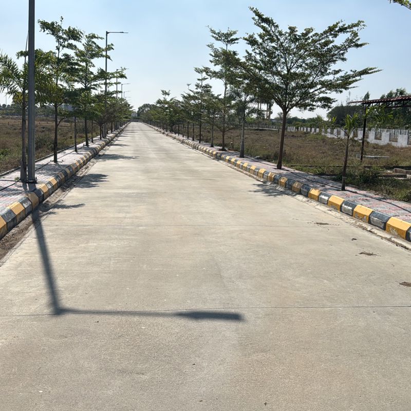 Plot For Sale in Nandigama