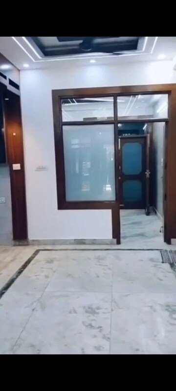 Room in 2 BHK Builder Floor at Vaishali Sector 2 – for Sale