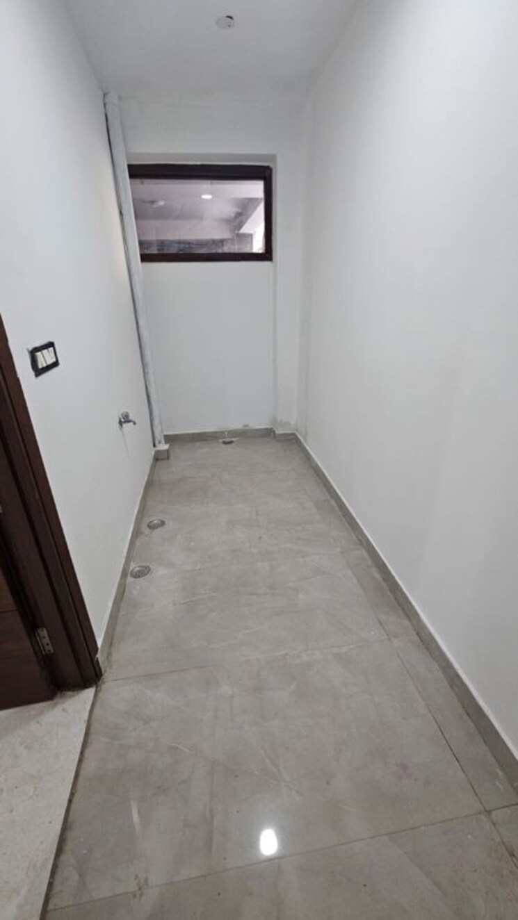 Other, saket 2 Bedroom 950 Sq.Ft. Apartment In Saket Delhi 9729867