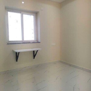 Room in 2 BHK Apartment at SSV Residency Kondapur, Masjid Banda – for Rent
