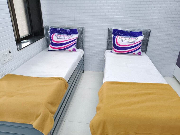 Bedroom, santacruz east Pg For Boys & Girls In Santacruz East 9729950