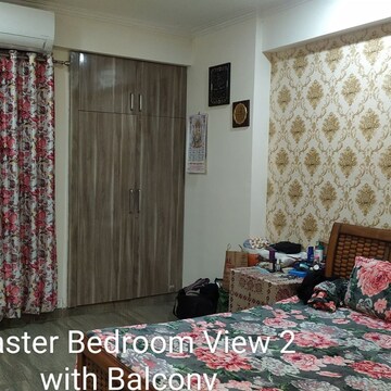 Bedroom in 3 BHK Apartment at Gaur City 1st Avenue, Gaur City 1 – for Rent