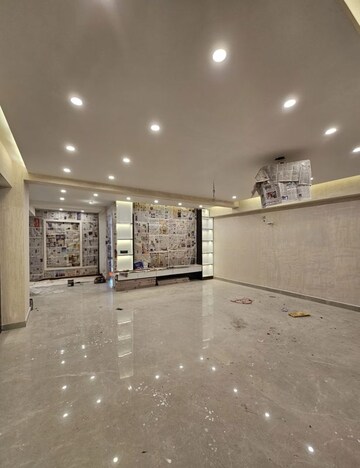 Room in 2 BHK Apartment at Tulip Lemon, Sector 69 – for Sale