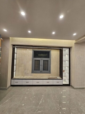 Room in 2 BHK Apartment at Tulip Lemon, Sector 69 – for Sale