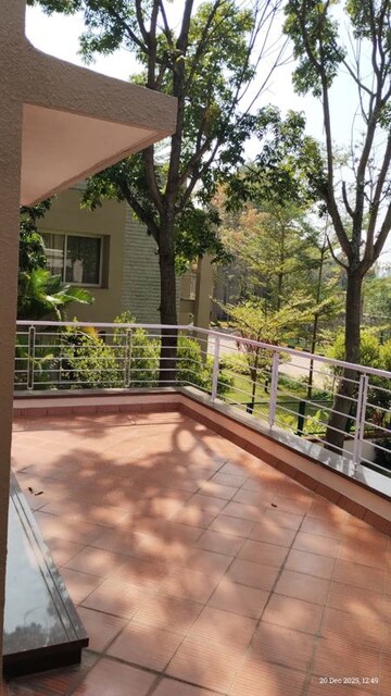 Balcony in 4 BHK Villa at Bagaluru – for Sale