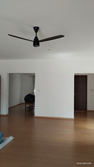 Room in 4 BHK Villa at Bagaluru – for Sale