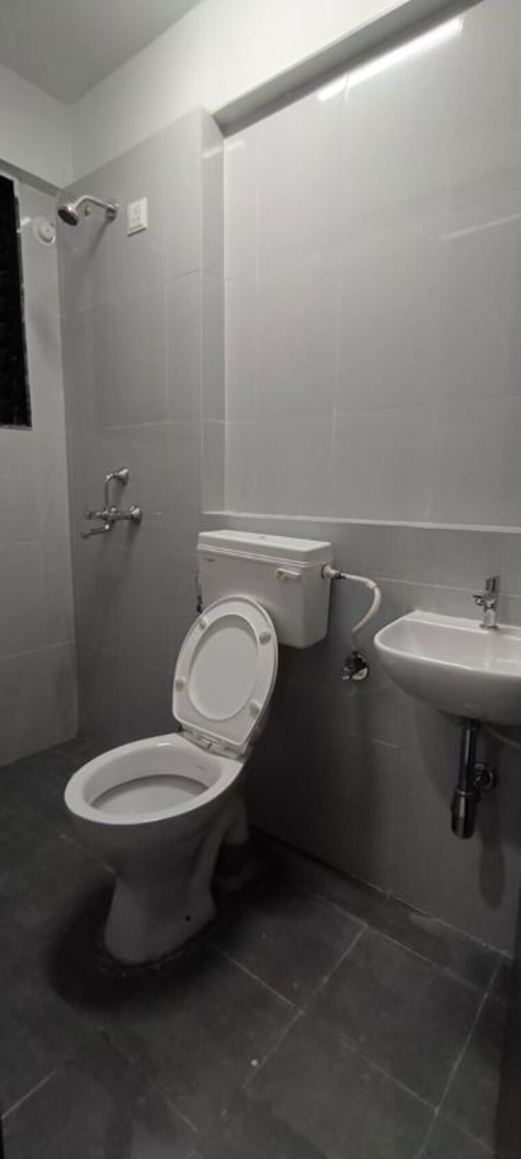 Bathroom, highland-pearl 1 Bedroom 450 Sq.Ft. Apartment In Thane West Thane 9730028