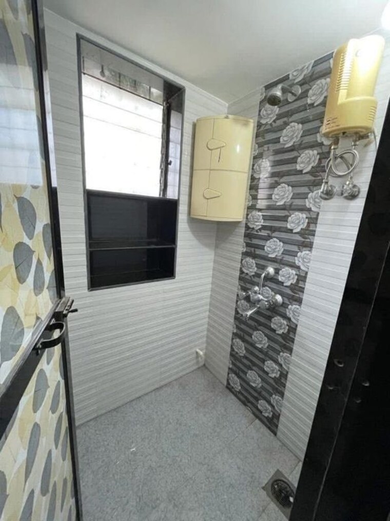 Attached Bathroom, sai-milan-chs 1 Bedroom 400 Sq.Ft. Apartment In Worli Mumbai 9729300