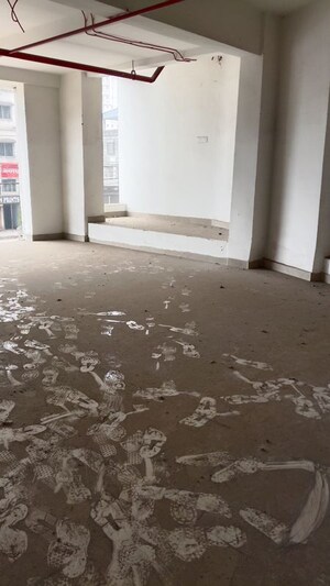  Shop For Rent in Kristi Villa, Chinar Park