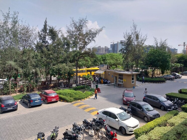  Parking, paras-tierea 1 Bedroom 495 Sq.Ft. Apartment In Sector 137 Noida 9729941