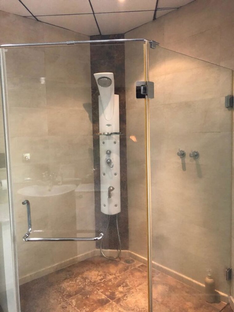 Bathroom, swiss-towns 4 Bedroom 7000 Sq.Ft. Villa In Devanahalli Bangalore 9730045