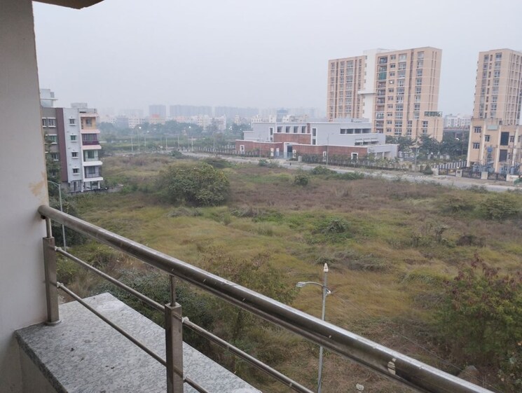 Balcony, stand-alone 2 Bedroom 1020 Sq.Ft. Apartment In New Town Action Area ii Kolkata 9728553
