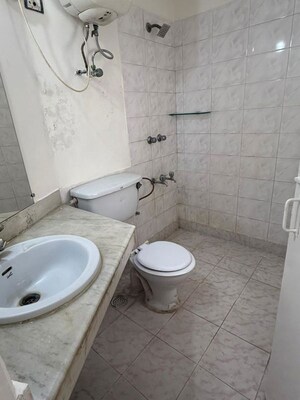 Bathroom in 3 BHK Apartment at Unitech Ivory Towers, Sector 40 – for Rent