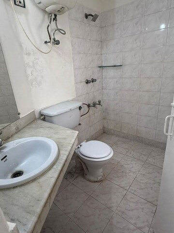 Bathroom in 3 BHK Apartment at Unitech Ivory Towers, Sector 40 – for Rent