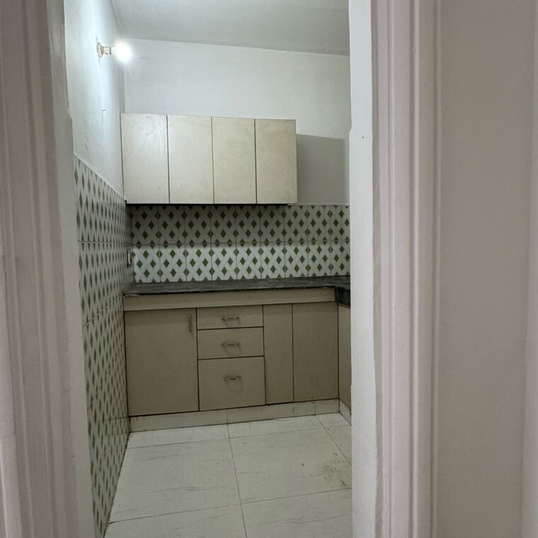 Bathroom, chattarpur 2 Bedroom 850 Sq.Ft. Builder Floor In Chattarpur Delhi 9730071