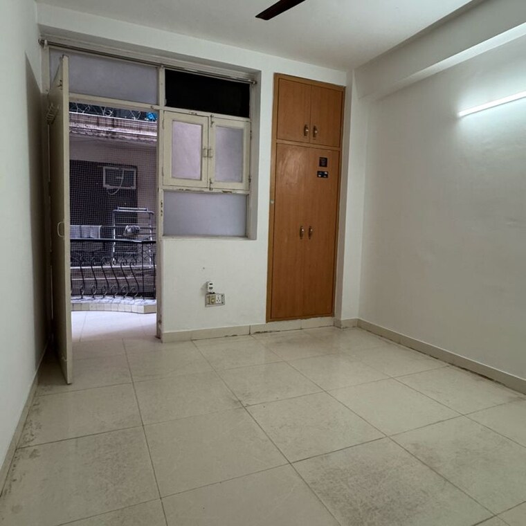 Room, chattarpur 2 Bedroom 850 Sq.Ft. Builder Floor In Chattarpur Delhi 9730071