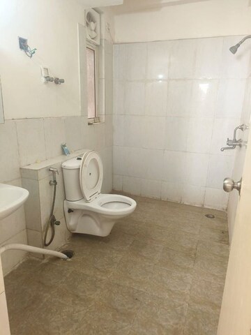 Bathroom in 3.5 BHK Apartment at Gardenia Glory, Sector 46 – for Sale