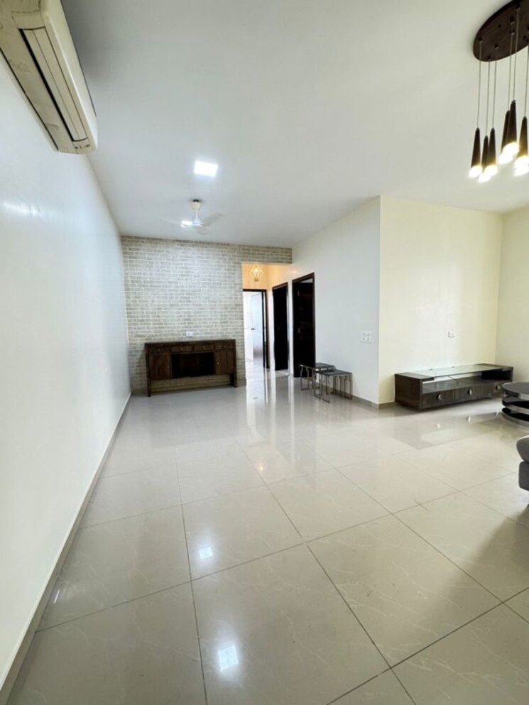 Hall, goregaon east 3 Bedroom 1430 Sq.Ft. Apartment In Goregaon East Mumbai 9730077
