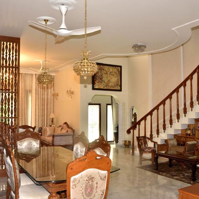 Living Room, palam-vihar-residents-association 5 Bedroom 270 Sq.Yd. Independent House In Palam Vihar Gurgaon 9730110