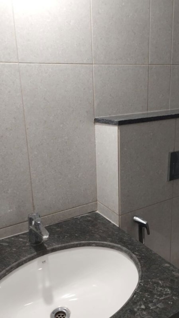 Bathroom, wadegaon 2 Bedroom 1020 Sq.Ft. Apartment In Wadegaon Pune 9730101