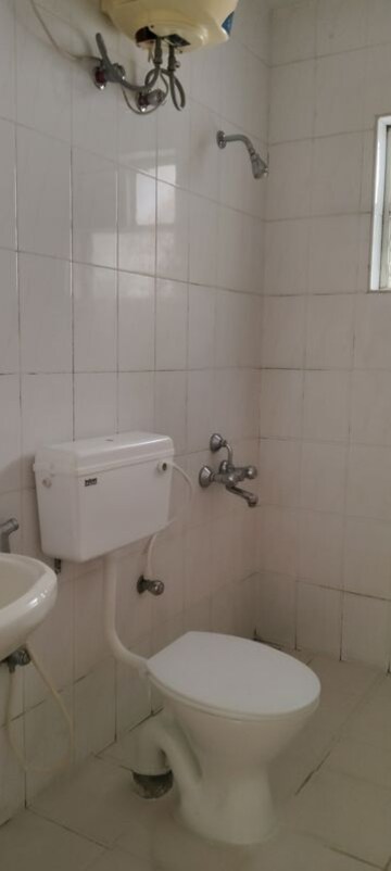 Bathroom in 3 BHK Apartment at Nagarjuna Green Ridge, Hsr Layout – for Rent