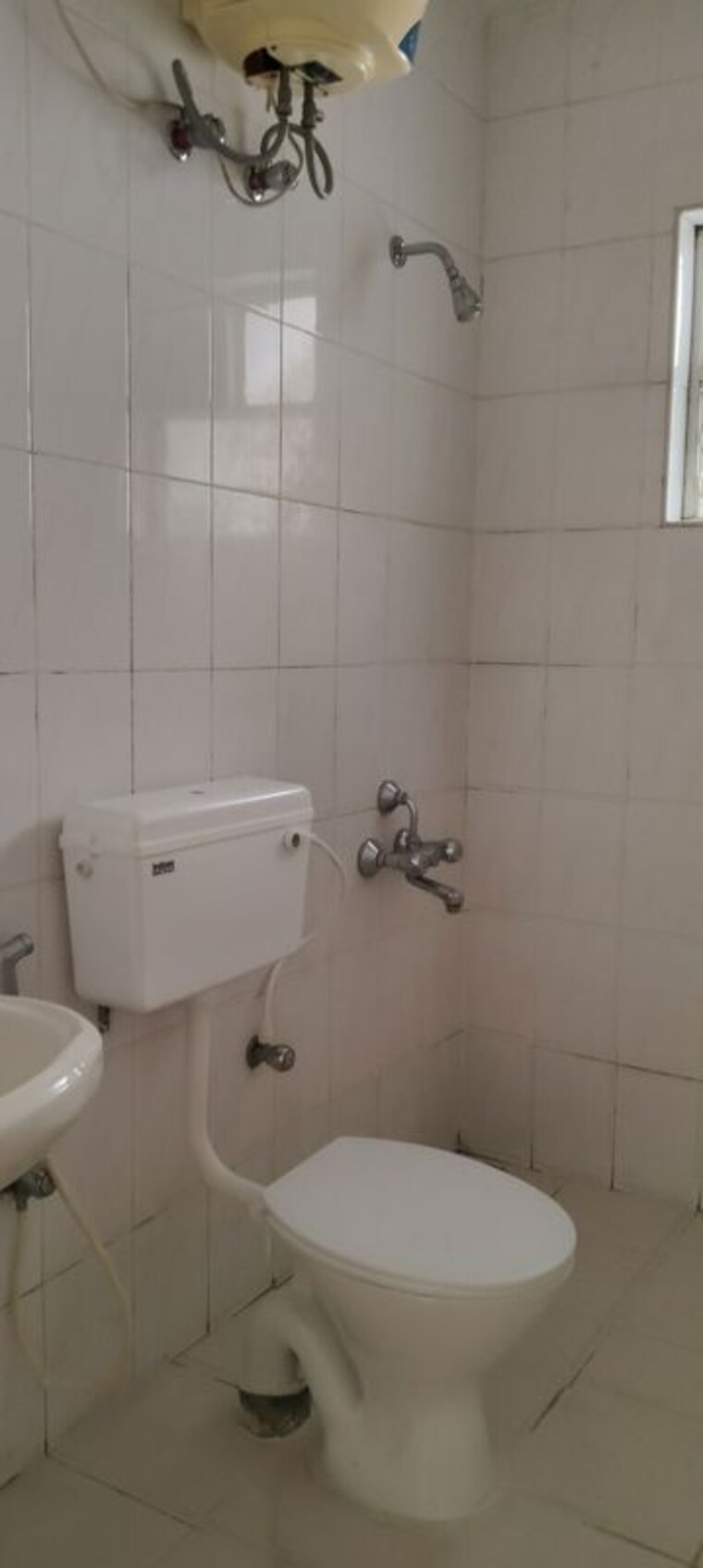 Bathroom, nagarjuna-green-ridge 3 Bedroom 1690 Sq.Ft. Apartment In Hsr Layout Bangalore 9730118