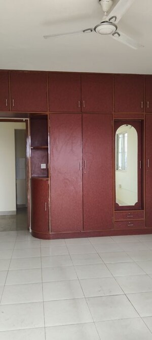 Furnished Amenities in 3 BHK Apartment at Nagarjuna Green Ridge, Hsr Layout – for Rent