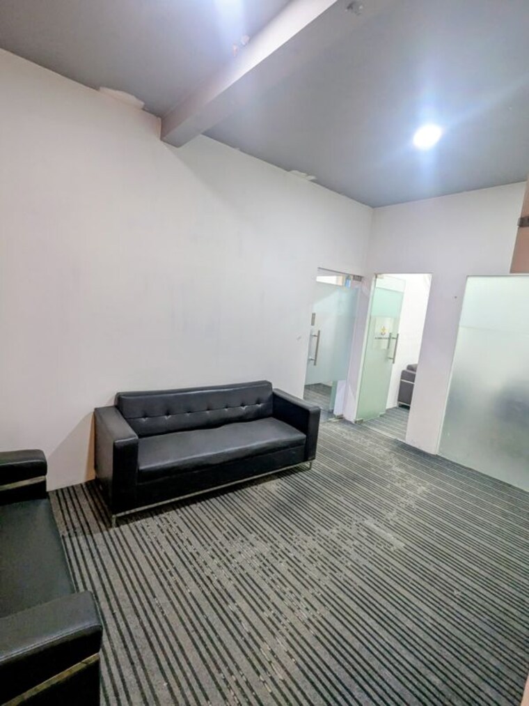 Bedroom, sector 63 Commercial Office Space 1100 Sq.Ft. In Sector 63 Noida 9730125