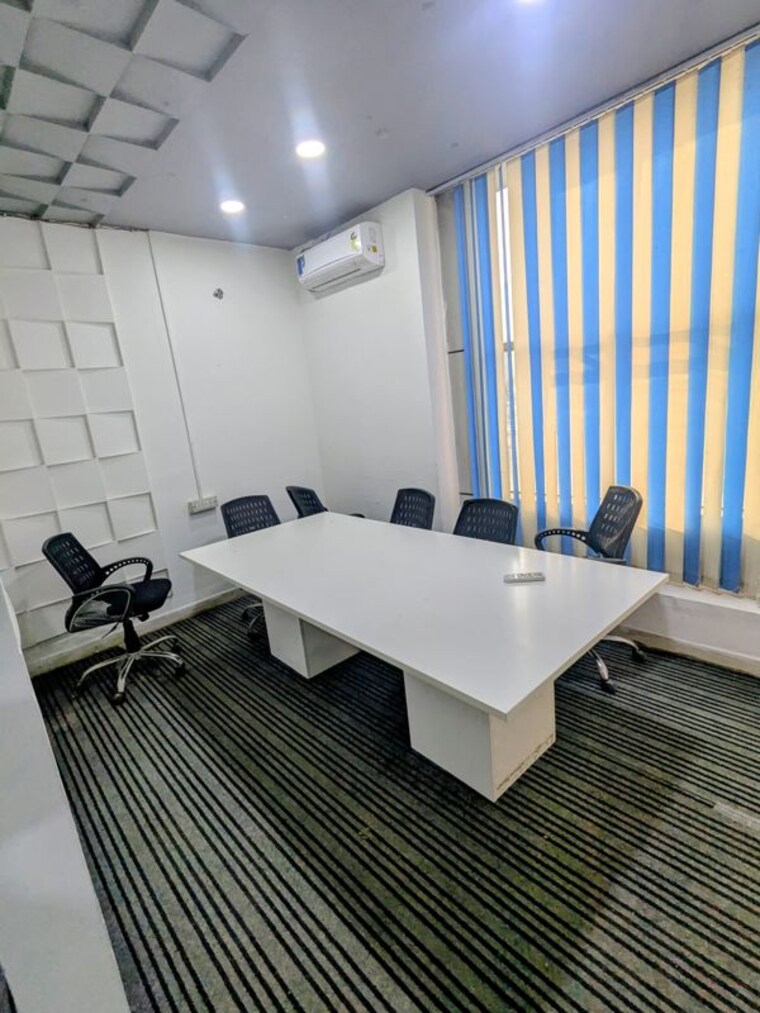 Team Area, sector 63 Commercial Office Space 1100 Sq.Ft. In Sector 63 Noida 9730125