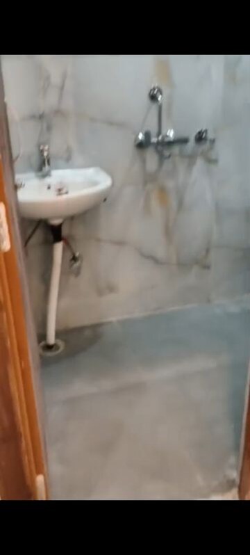 Bathroom in 1 BHK Builder Floor at Vaishali Sector 6 – for Sale