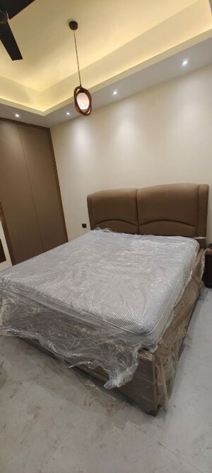 Bedroom in 1 BHK Builder Floor at Saket – for Rent