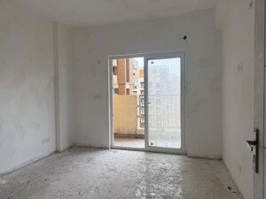 Room in 2 BHK Apartment at Eldeco Accolade, Sohna Sector 2 – for Sale