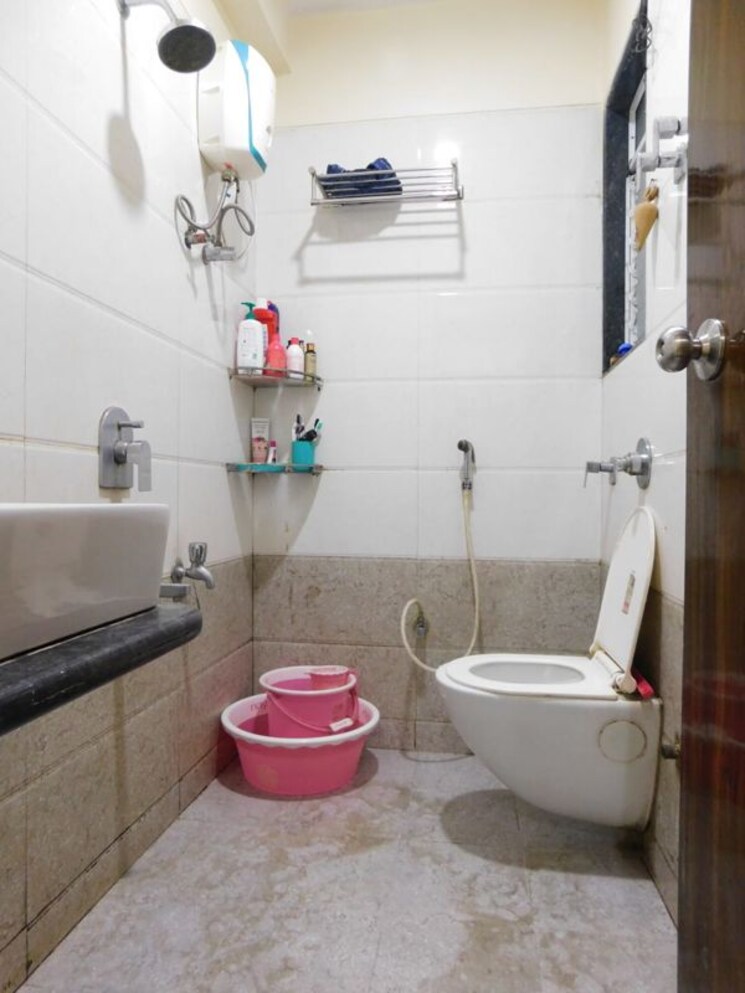 Bathroom, sk-imperial-heights 2 Bedroom 650 Sq.Ft. Apartment In Mira Road Thane 9730250