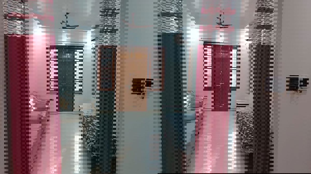 Pg For Rent in Shanti Girls pg