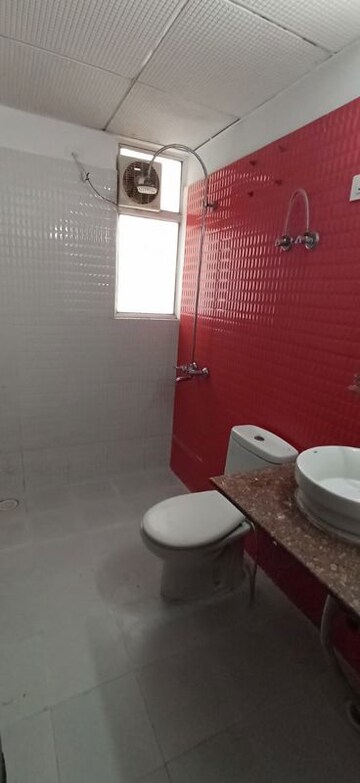 Bathroom in 3 BHK Builder Floor at Vasundhara Sector 5 – for Rent